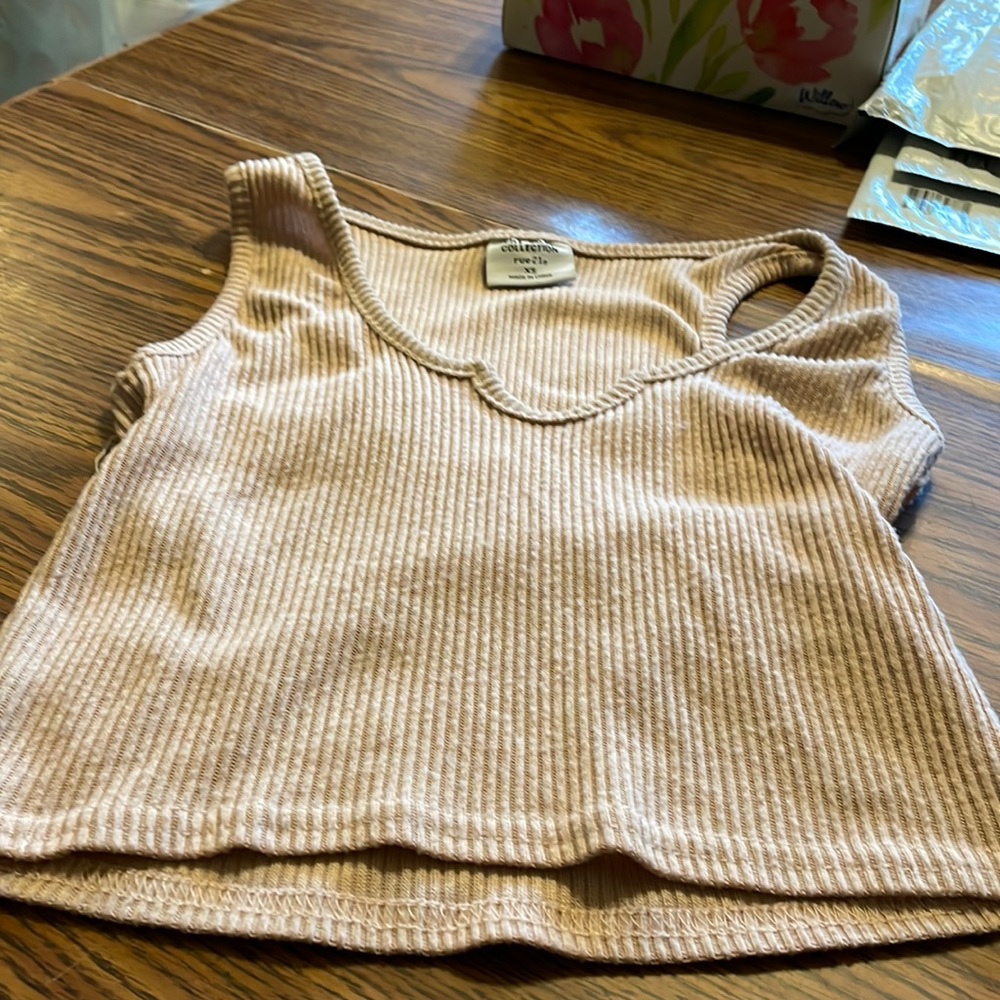 Crop top
